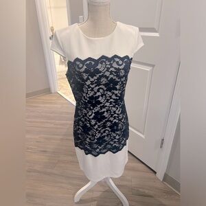 White / Navy Blue Lace zip up dress (US 10-12) NEVER WORN!